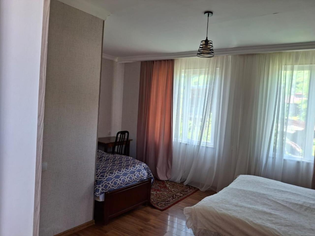 Center Hotel Gorisz Kültér fotó